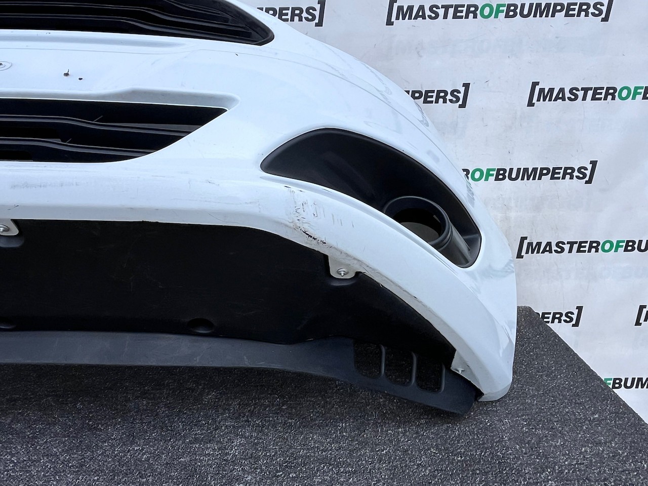 Ford Transit Courier Van 2013-2016 Front Bumper No Pdc Genuine [f853]