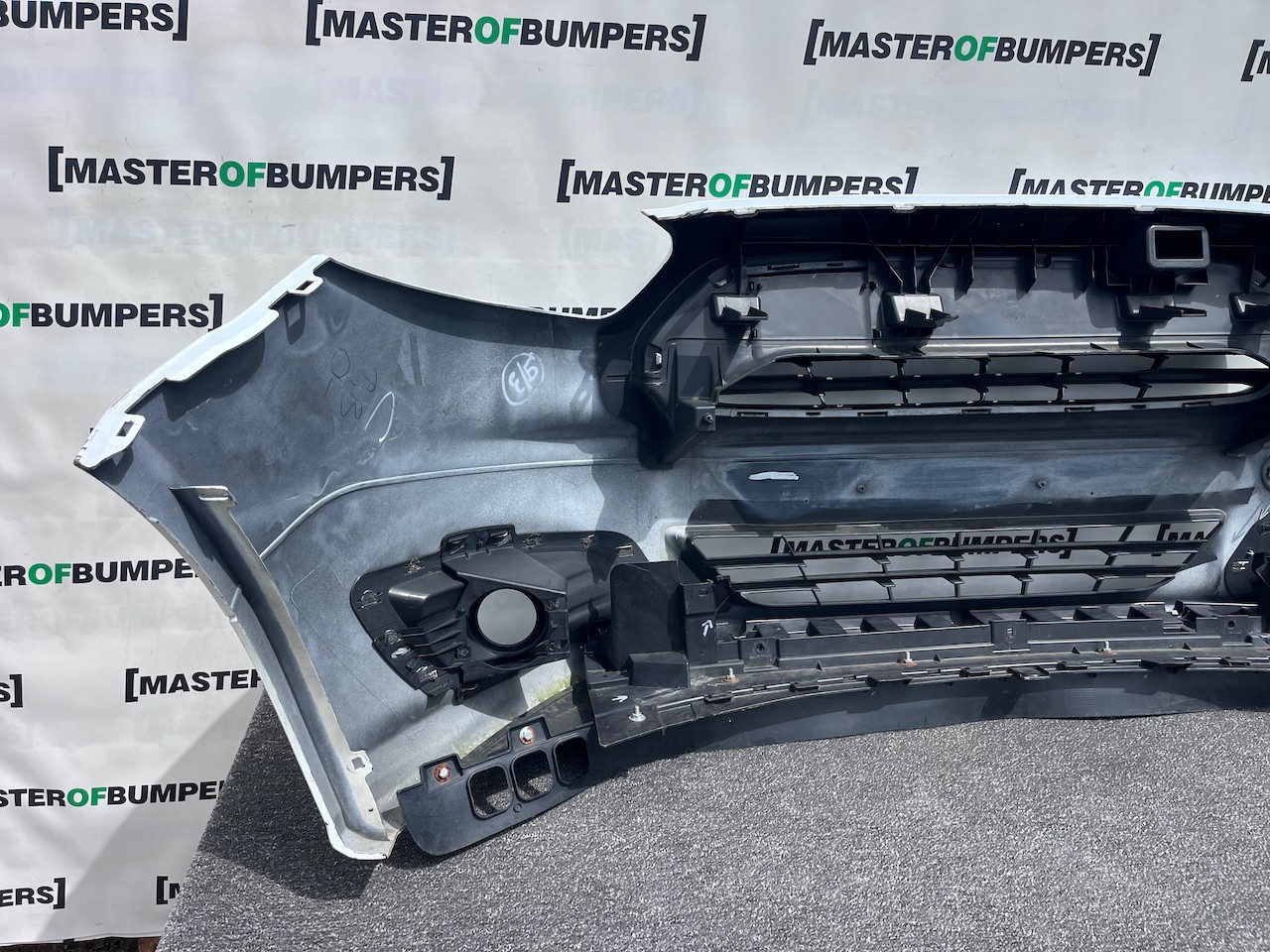 Ford Transit Courier Van 2013-2016 Front Bumper No Pdc Genuine [f853]
