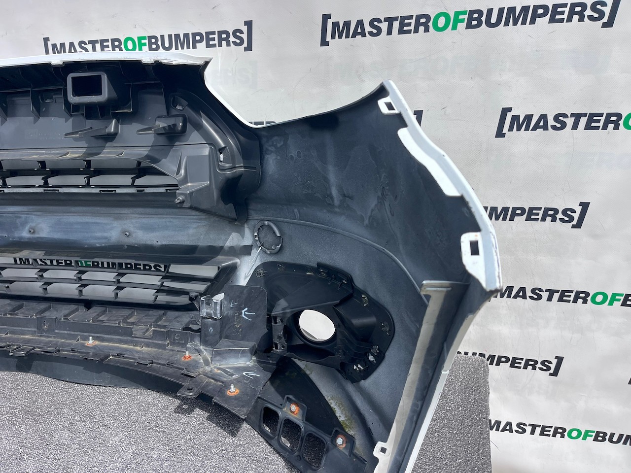 Ford Transit Courier Van 2013-2016 Front Bumper No Pdc Genuine [f853]