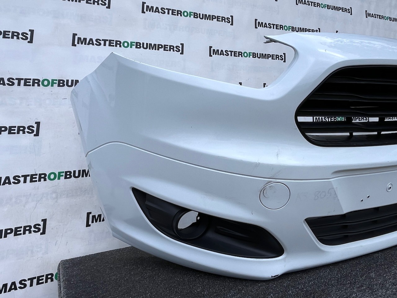 Ford Transit Courier Van 2013-2016 Front Bumper No Pdc Genuine [f853]