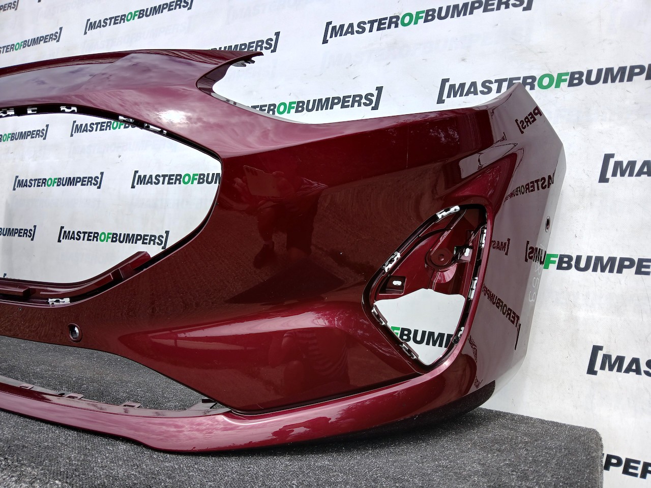 Ford Fiesta Se Mk10 Lift Hatchback 2022-2024 Front Bumper 6 Pdc Genuine [f859]