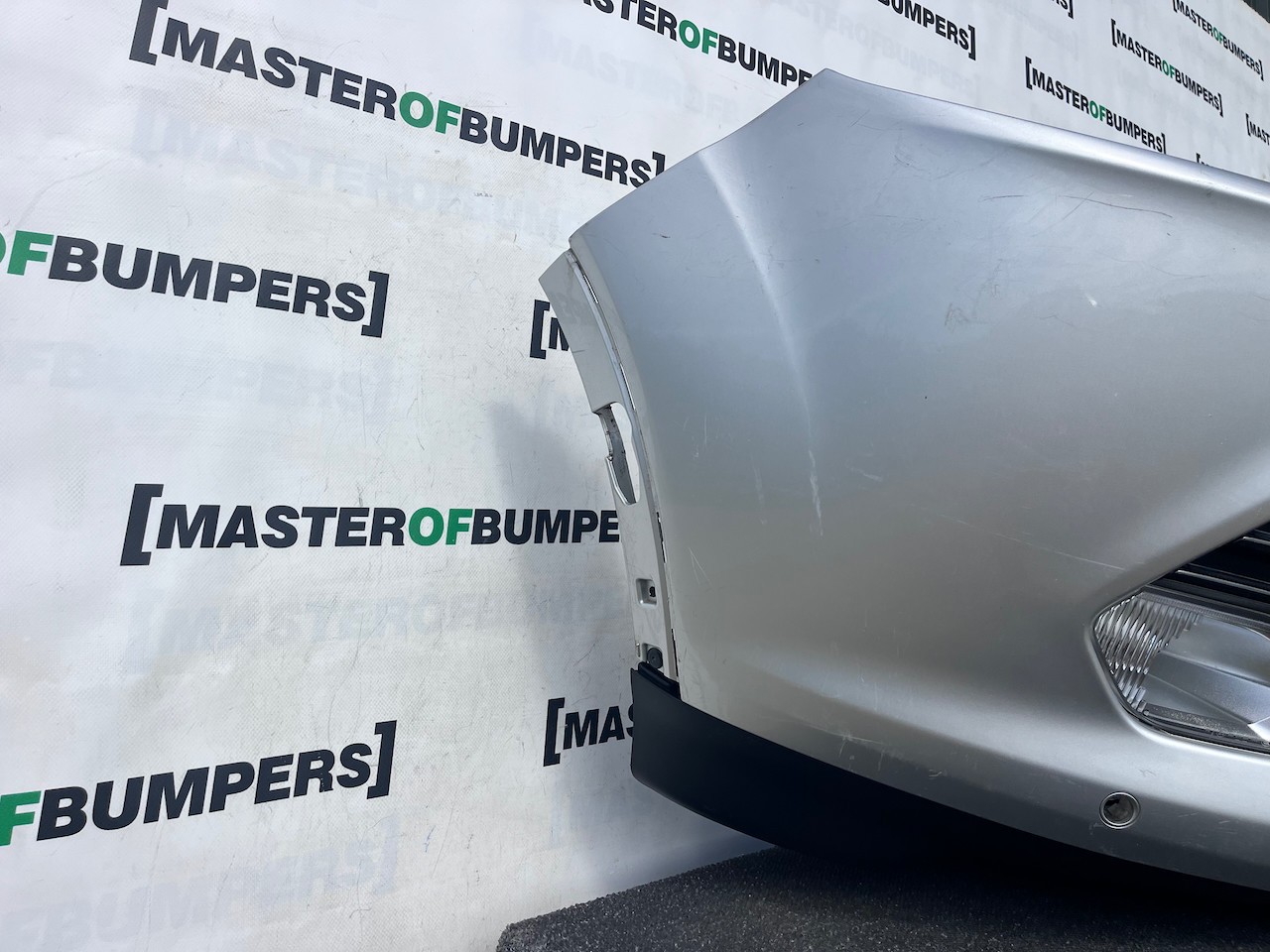 Ford Kuga Titanium X Mk2 2013-2016 Front Bumper 4 Pdc No Jets Genuine [f682]