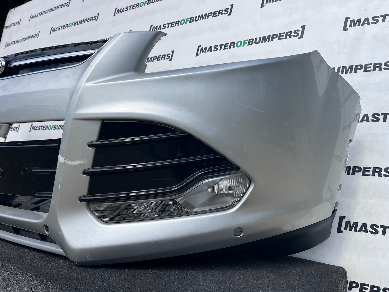 Ford Kuga Titanium X Mk2 2013-2016 Front Bumper 4 Pdc No Jets Genuine [f682]