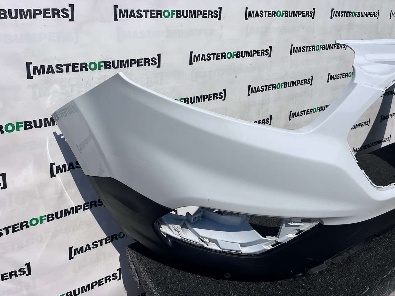 Ford Transit Custom Work Van 2018-2023 Front Bumper 4 Pdc Genuine [f870]