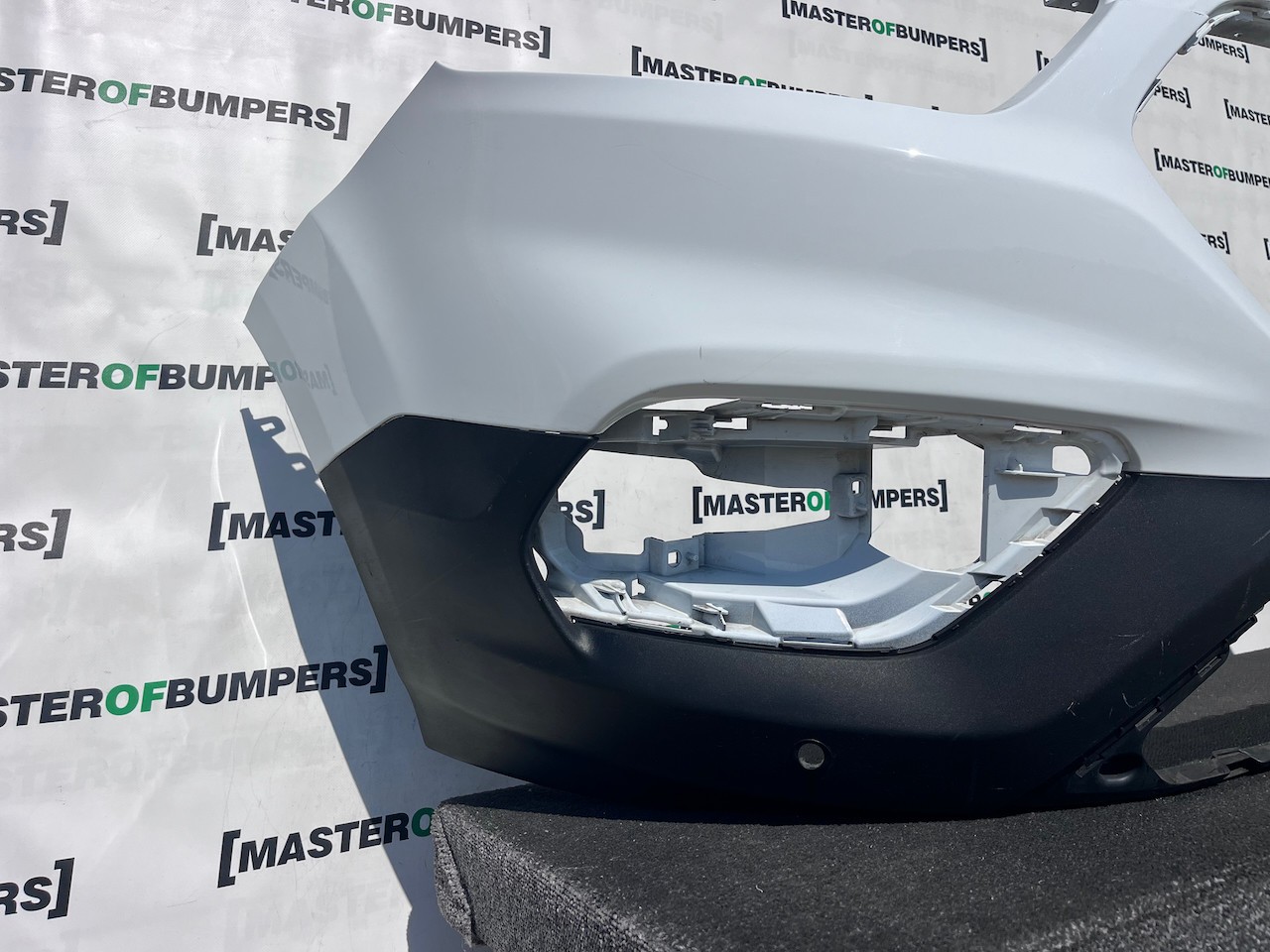 Ford Transit Custom Work Van 2018-2023 Front Bumper 4 Pdc Genuine [f870]
