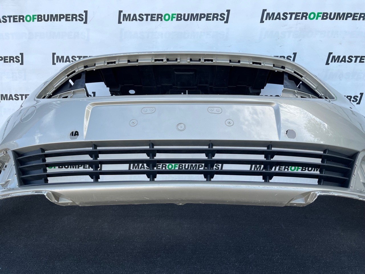 Ford C Max Grand C Max Titanium Mk2 2015-2019 Front Bumper 6 Pdc Genuine [f888]