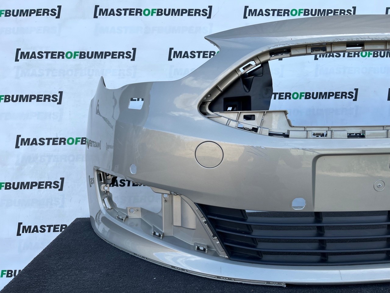 Ford C Max Grand C Max Titanium Mk2 2015-2019 Front Bumper 6 Pdc Genuine [f888]
