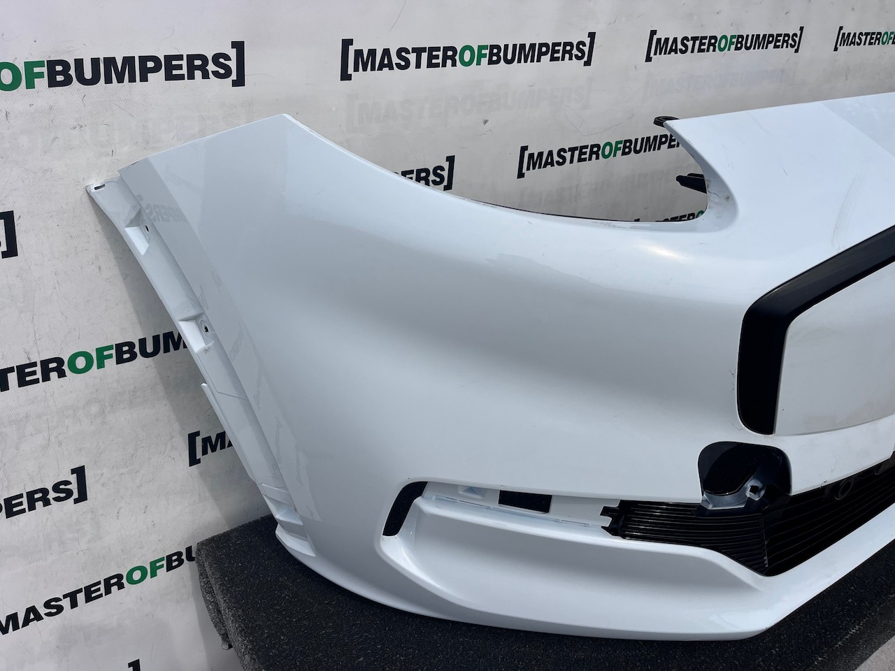 Ford Puma Gen-e Standard Suv 2025-2027 Front Bumper 4 Pdc Genuine [f879]