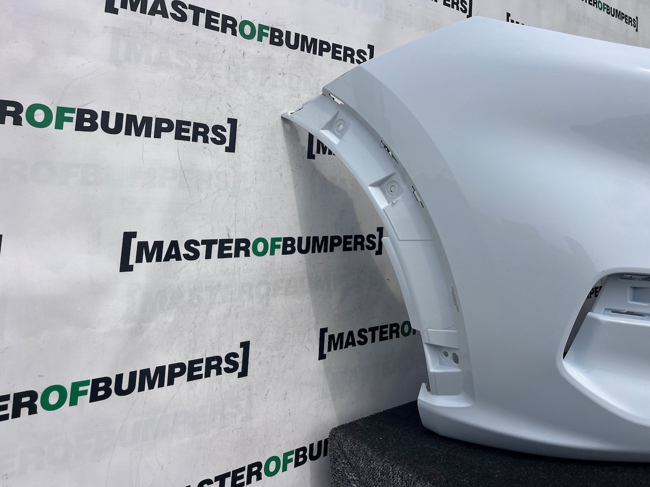 Ford Puma Gen-e Standard Suv 2025-2027 Front Bumper 4 Pdc Genuine [f879]
