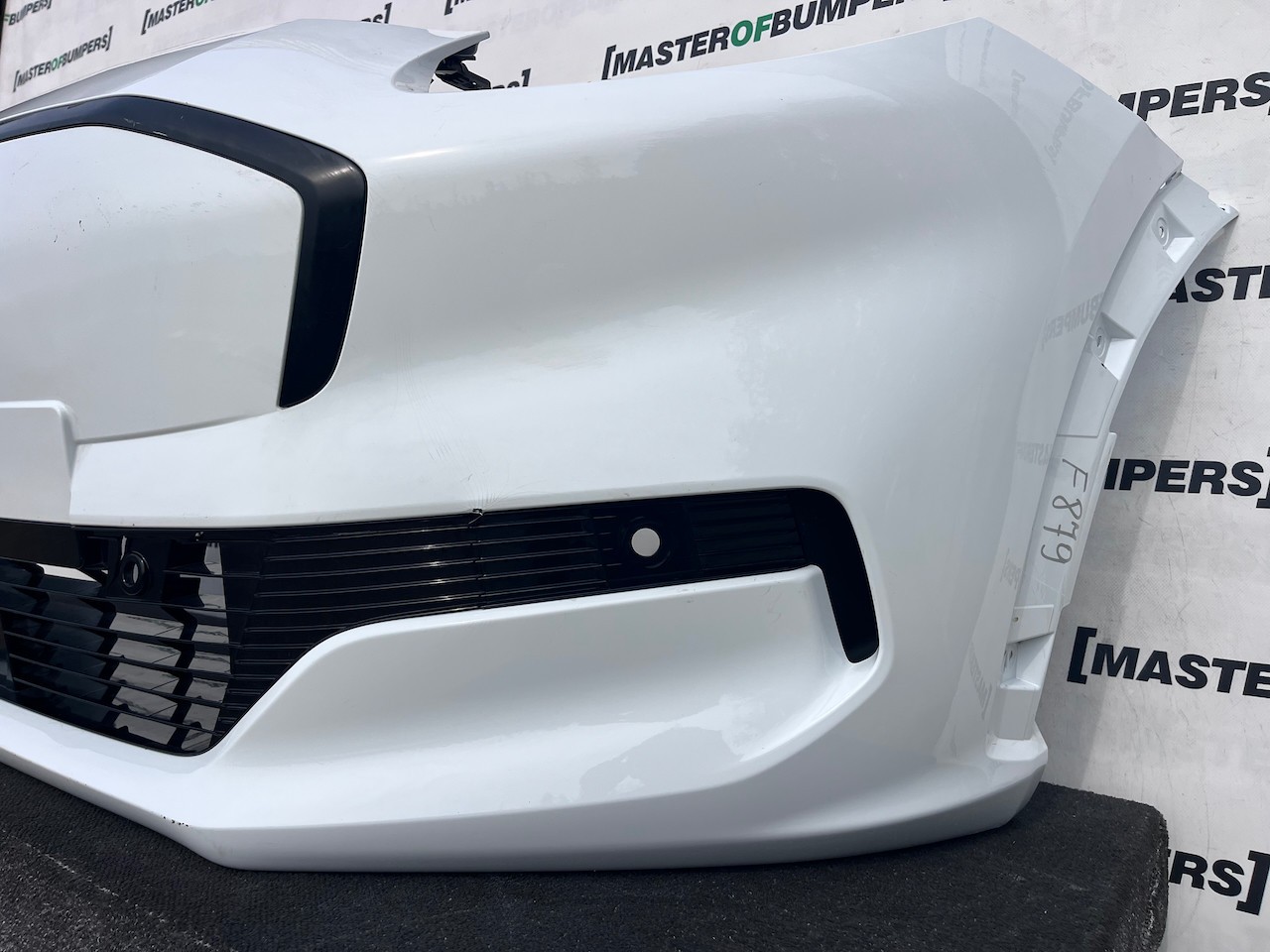 Ford Puma Gen-e Standard Suv 2025-2027 Front Bumper 4 Pdc Genuine [f879]