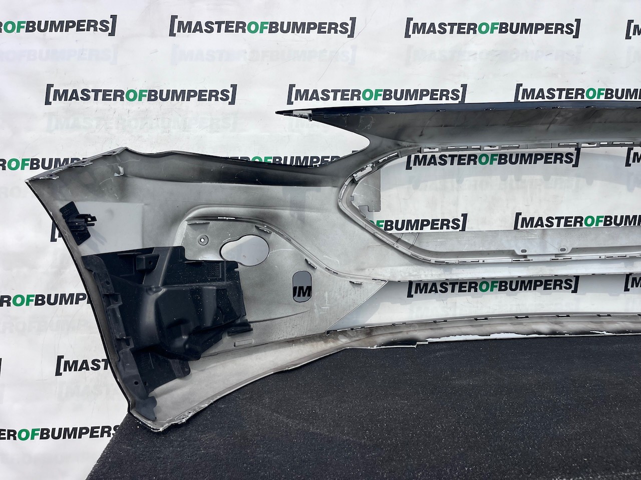 Ford Focus St St Line Hatchback Lift 2023-2026 Front Bumper 6 Pdc Genuine [f883]