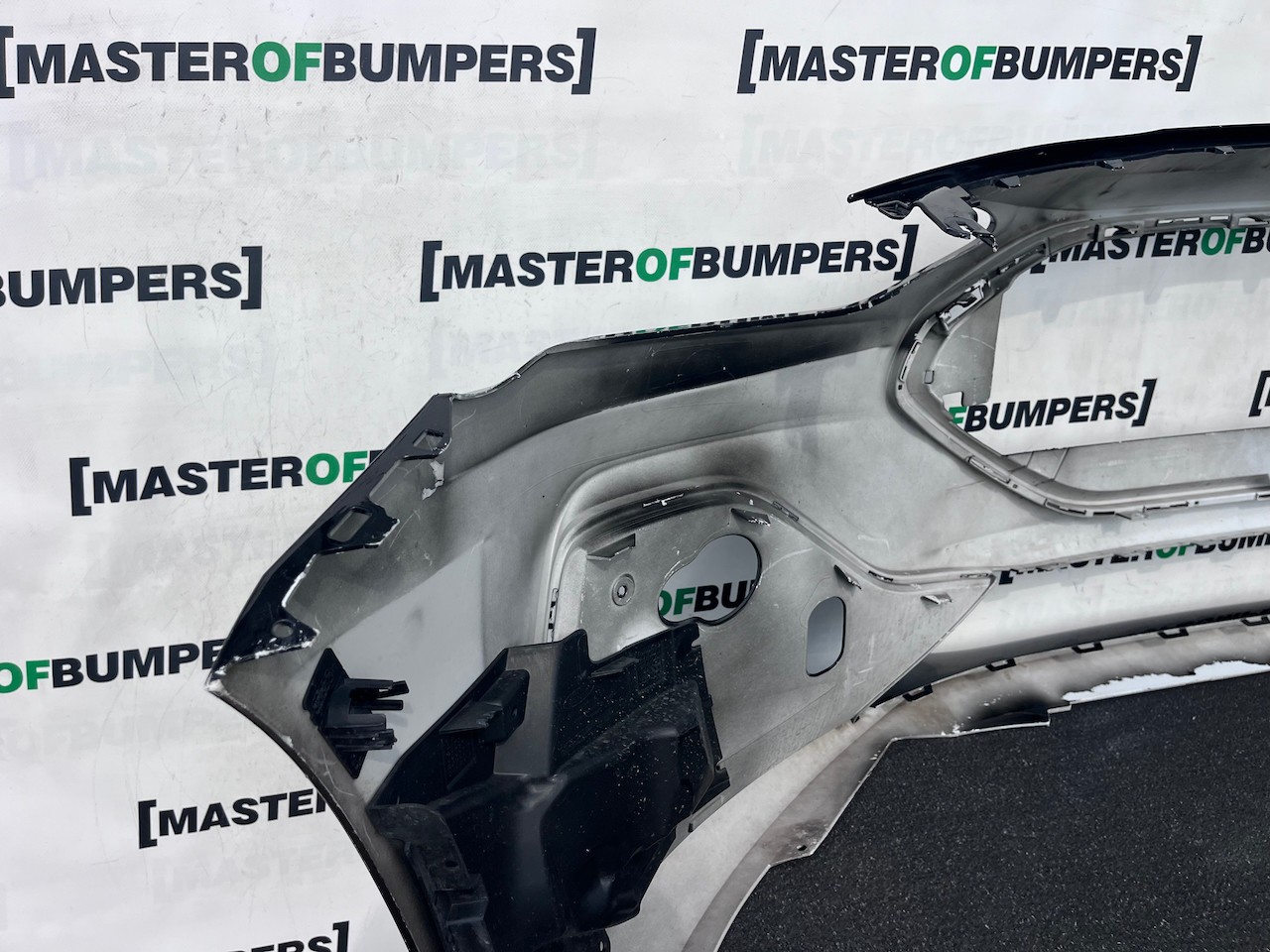 Ford Focus St St Line Hatchback Lift 2023-2026 Front Bumper 6 Pdc Genuine [f883]