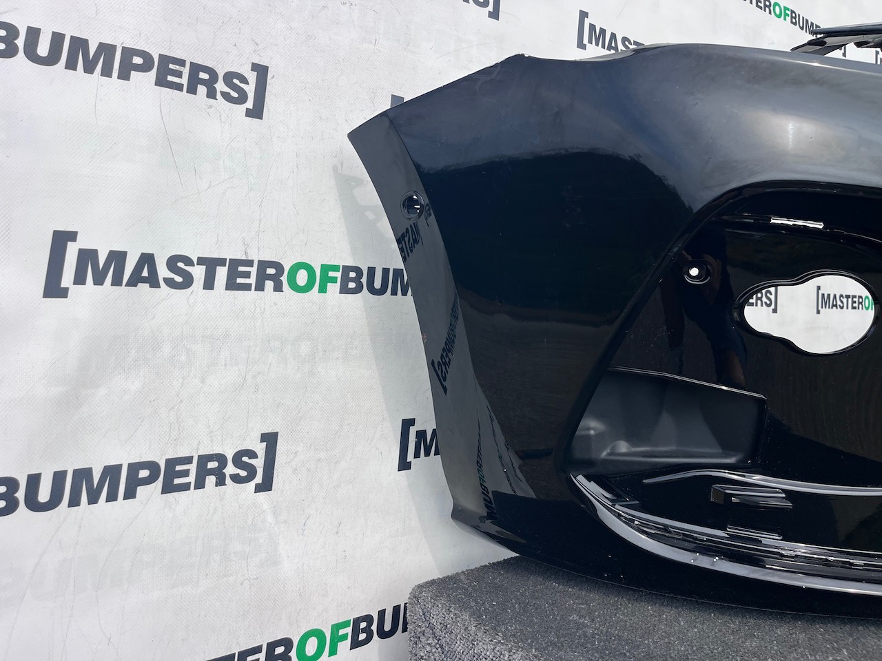 Ford Focus St St Line Hatchback Lift 2023-2026 Front Bumper 6 Pdc Genuine [f883]