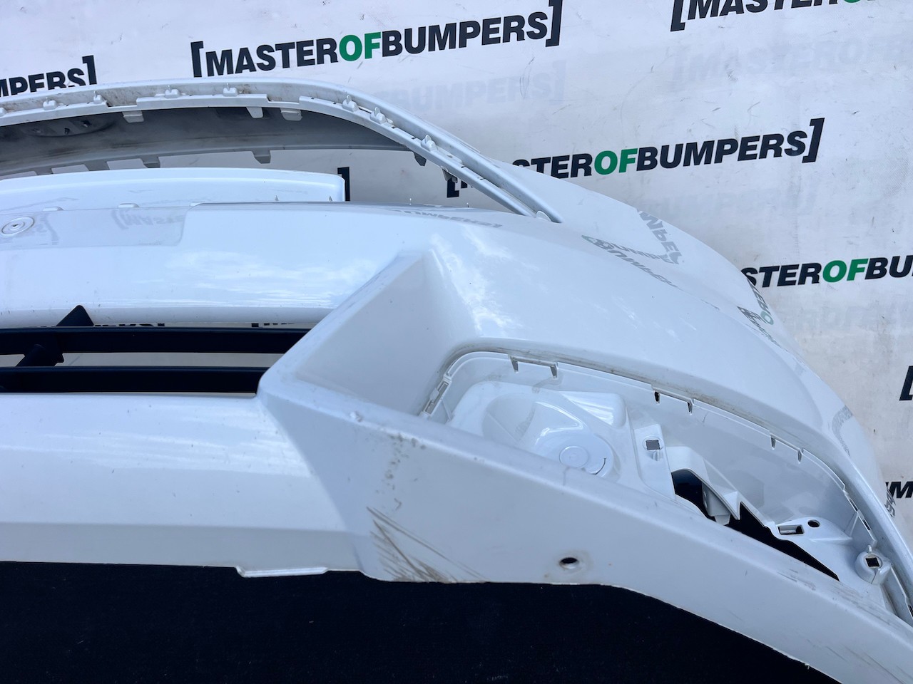 Ford Focus St Mk3 Lift Hatchback 2015-2018 Front Bumper No Jets Genuine [f902]