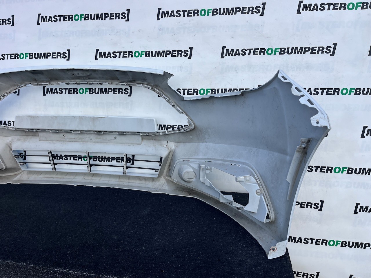 Ford Focus St Mk3 Lift Hatchback 2015-2018 Front Bumper No Jets Genuine [f902]