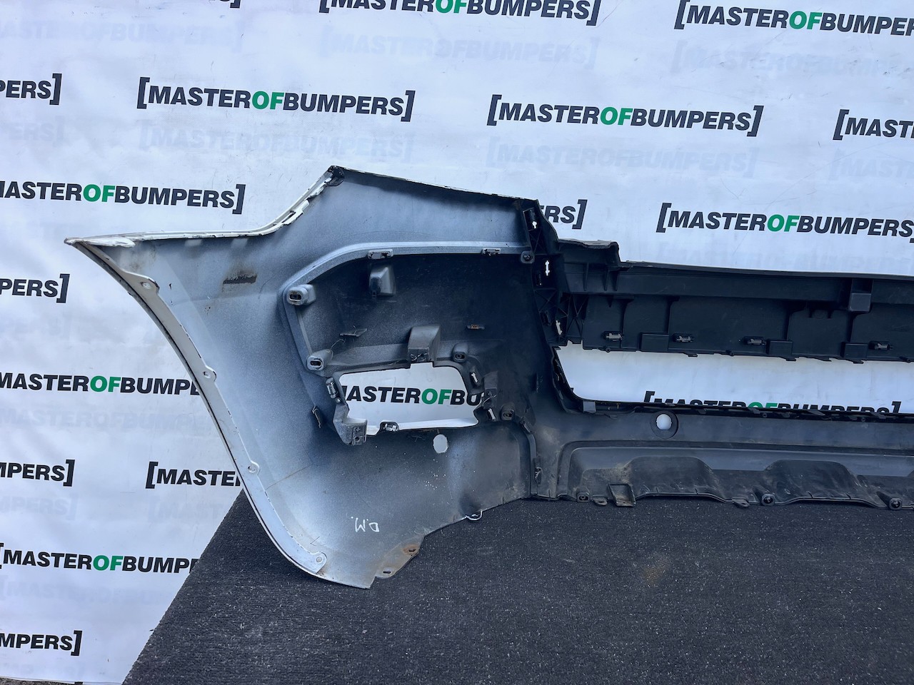 Ford Ranger Wildtrack Pick Up 2015-2018 Front Bumper 4 Pdc Genuine [f905]