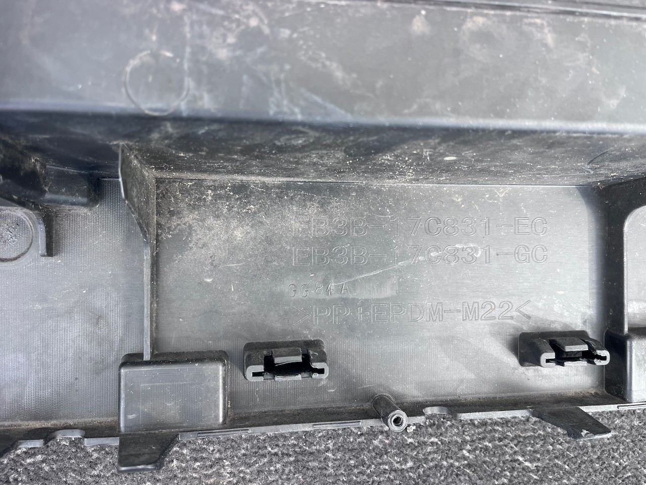 Ford Ranger Wildtrack Pick Up 2015-2018 Front Bumper 4 Pdc Genuine [f905]