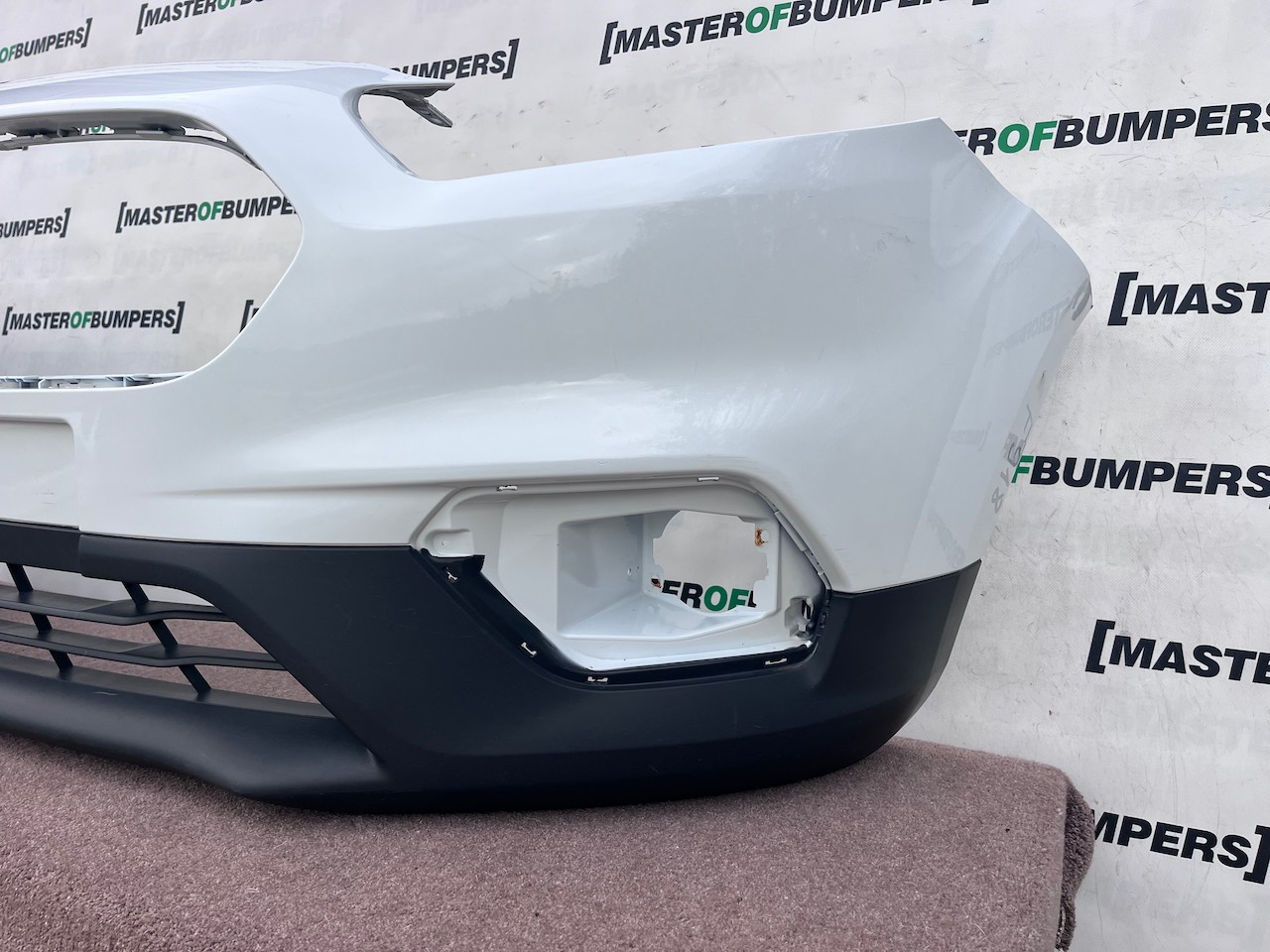 Ford Transit Courier Van 2019-2023 Front Bumper No Pdc Genuine [f918]