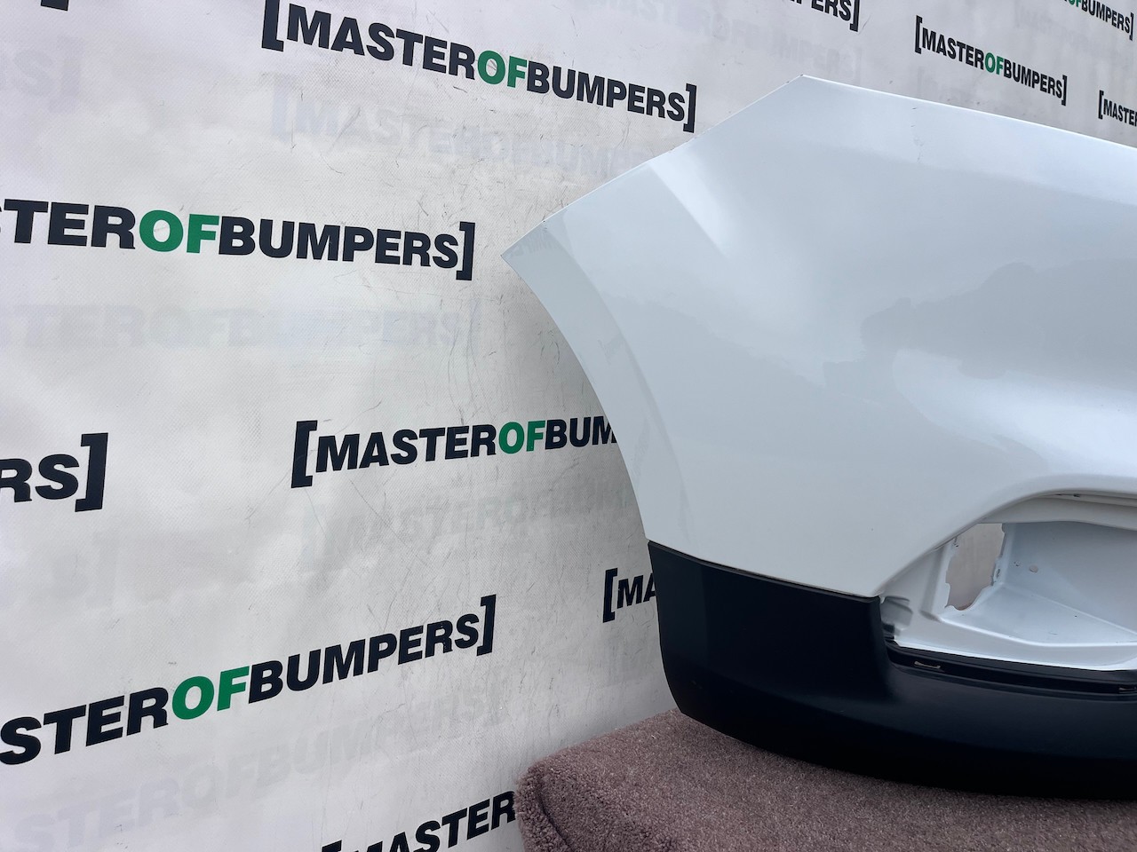 Ford Transit Courier Van 2019-2023 Front Bumper No Pdc Genuine [f919]