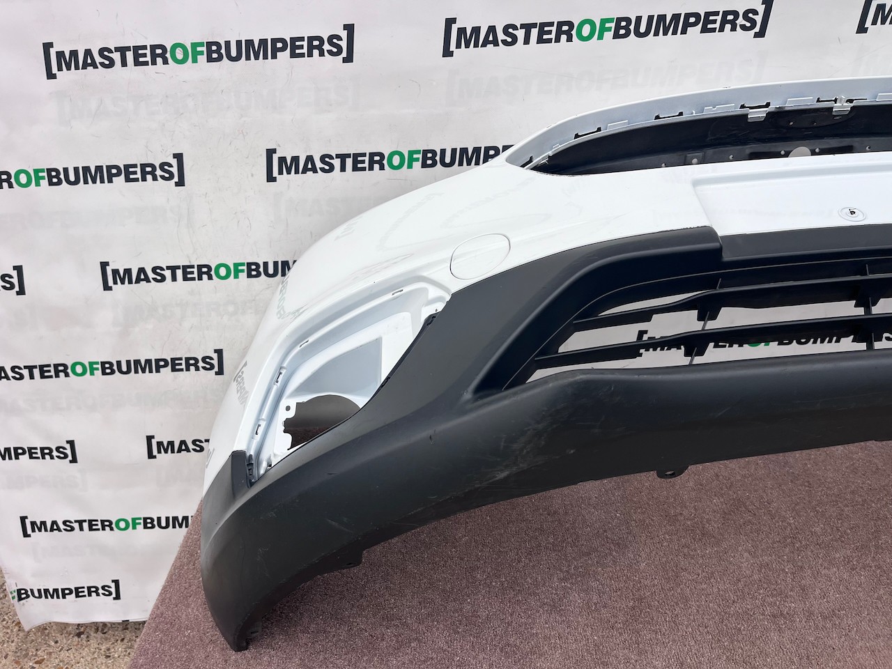 Ford Transit Courier Van 2019-2023 Front Bumper No Pdc Genuine [f921]