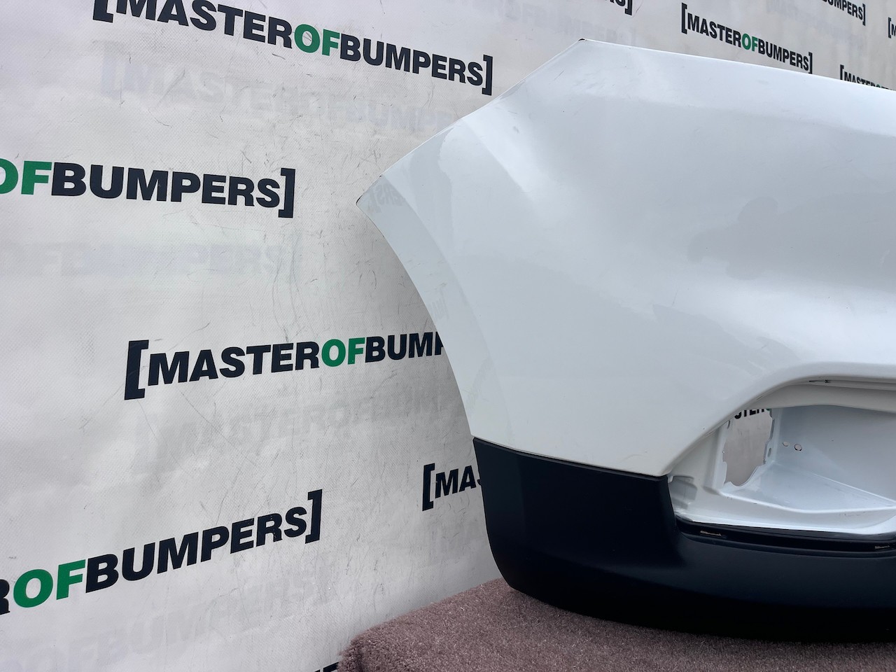 Ford Transit Courier Van 2019-2023 Front Bumper No Pdc Genuine [f921]