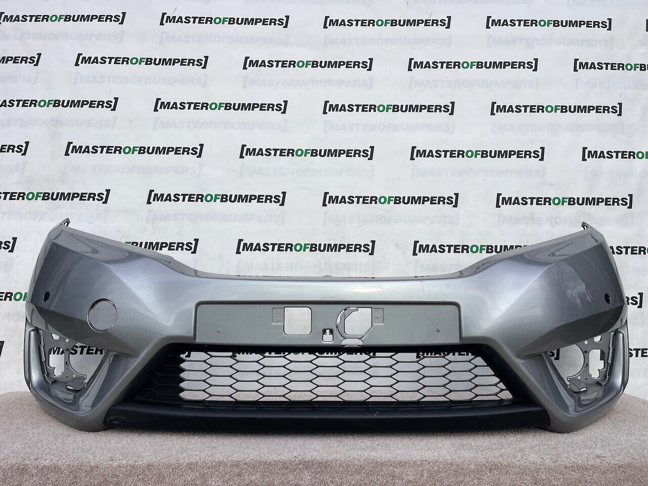 Honda Jazz Mk3 Se V Tec 2015-2017 Front Bumper Grey 4 Pdc Genuine [g508]