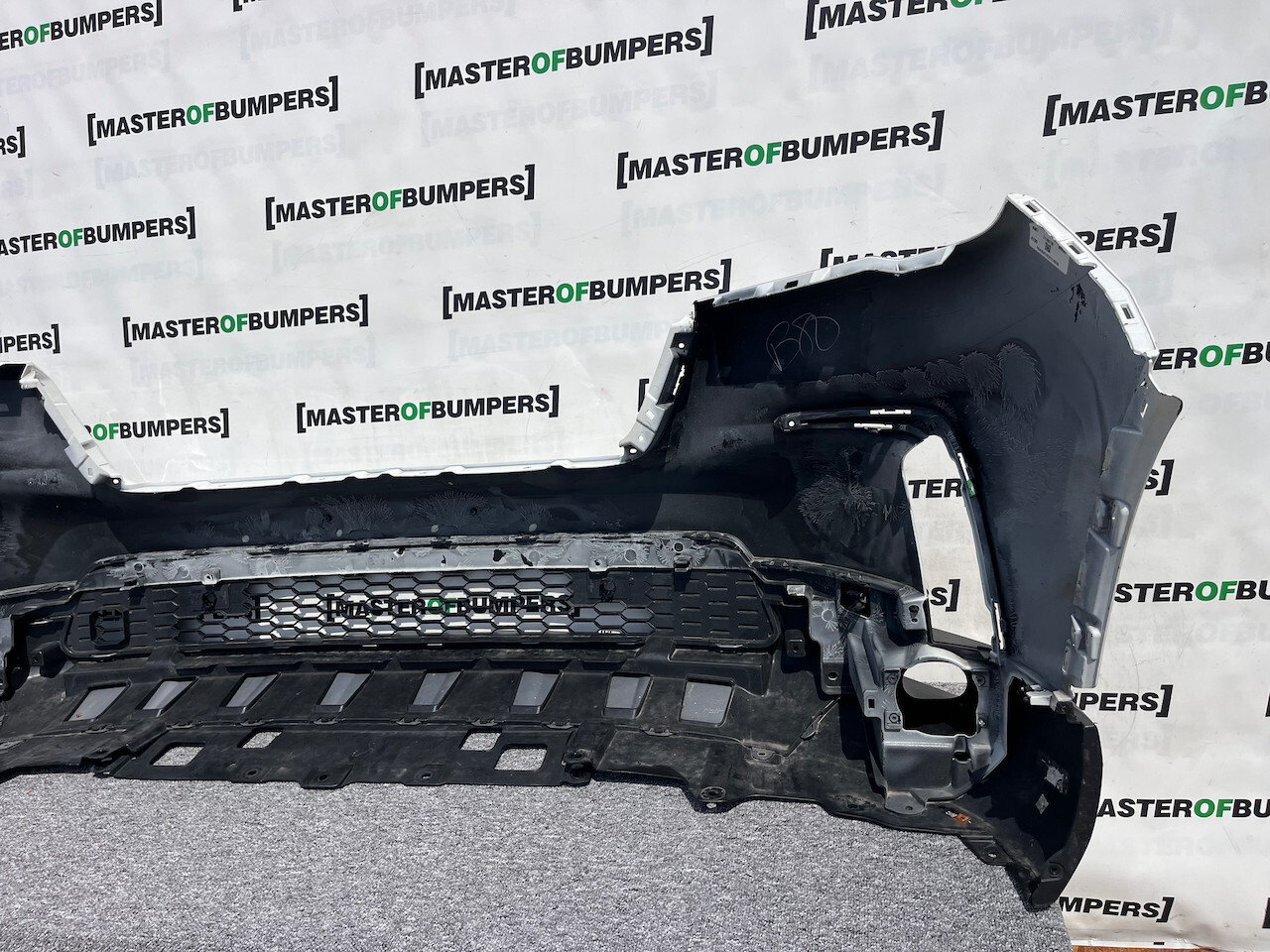 Honda Pilot Touring Lx Suv 2023-on Front Bumper 4 Pdc Genuine [g549]