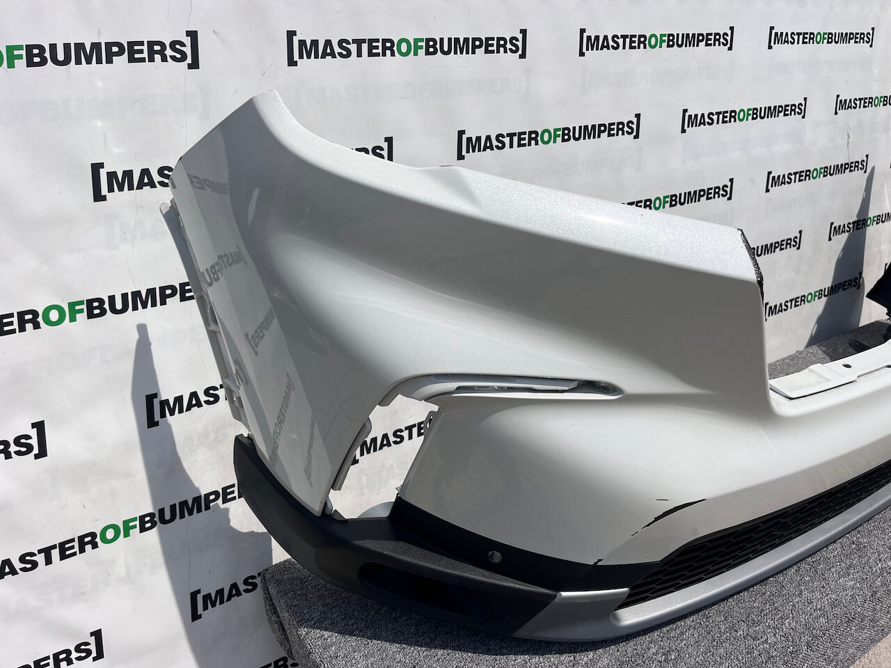 Honda Pilot Touring Lx Suv 2023-on Front Bumper 4 Pdc Genuine [g549]