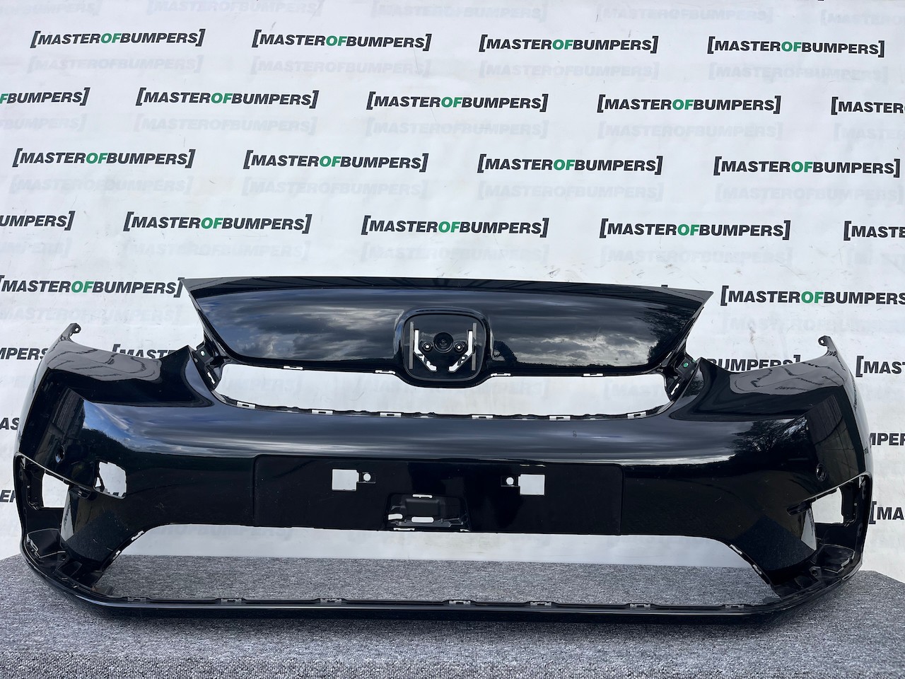Honda Jazz Ex Hybrid Sr Hatchback 2020-2024 Front Bumper Genuine [g565]