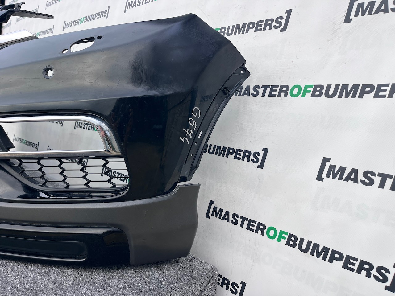 Honda Crv Areo Mk4 Lift 2015-2017 Front Bumper 4 Pdc + Jets Genuine [g574]