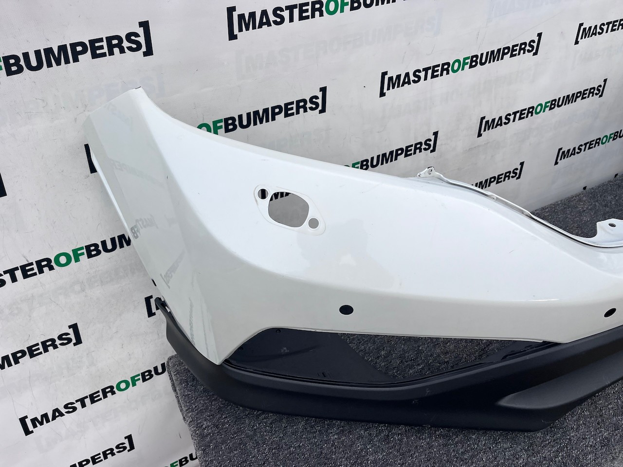 Honda Crv Elegance Mk4 2013-2014 Front Bumper 4 Pdc + Jets Genuine [g578]