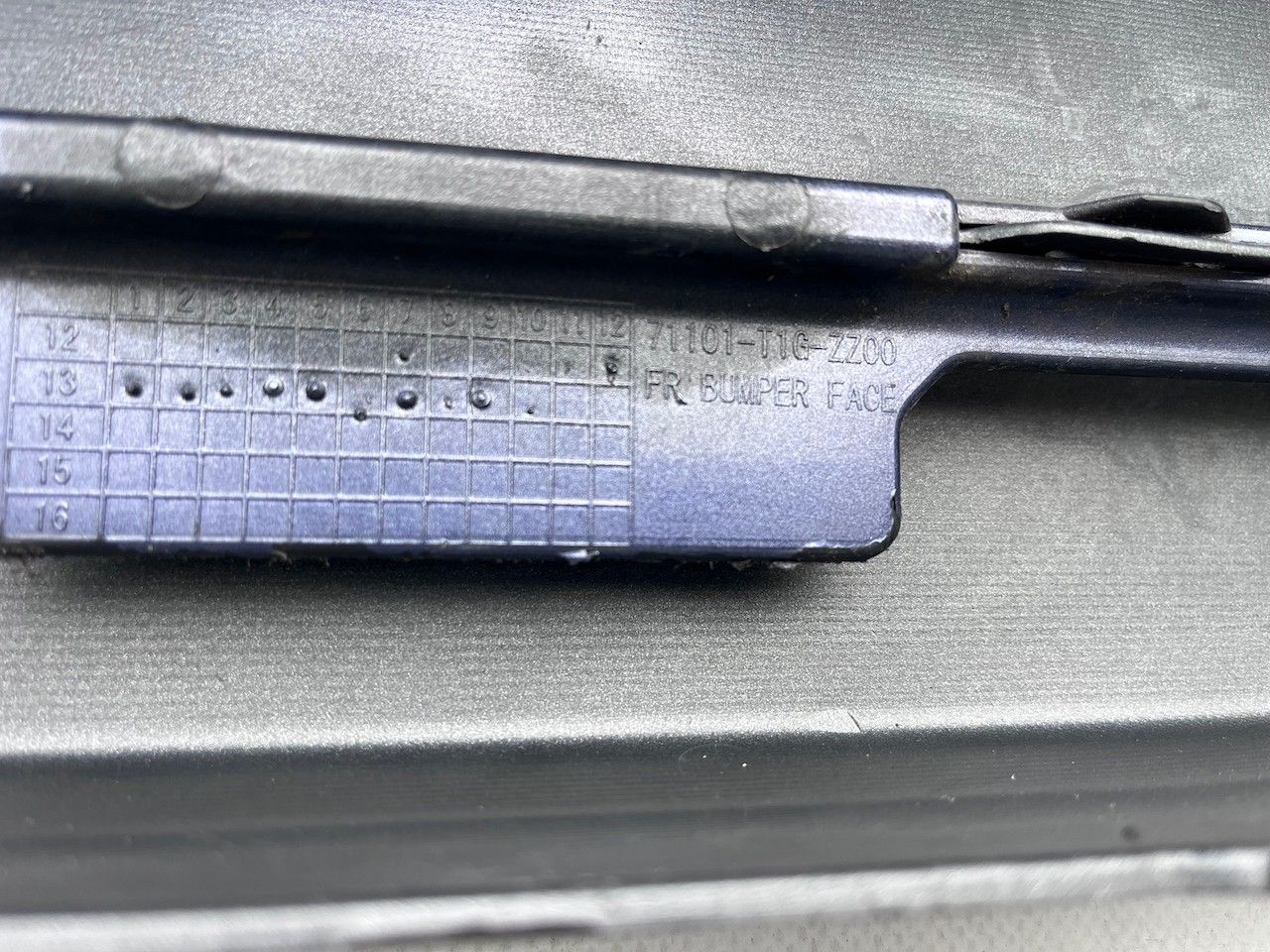 Honda Crv Elegance Mk4 2013-2014 Front Bumper 4 Pdc + Jets Genuine [g579]