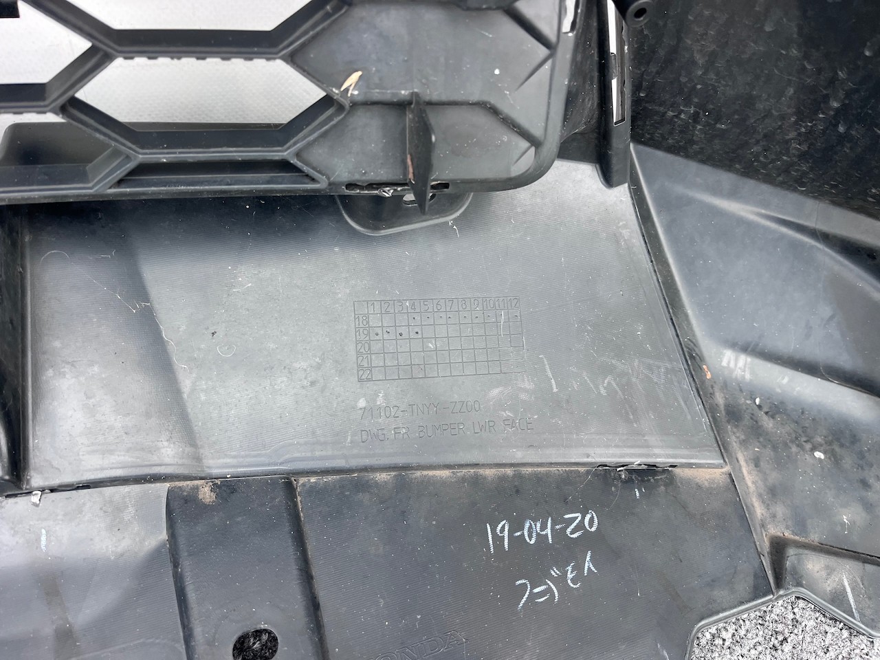 Honda Crv V-tec D-tec Mk5 2019-2022 Front Bumper 4 Pdc No Jets Genuine [g596]