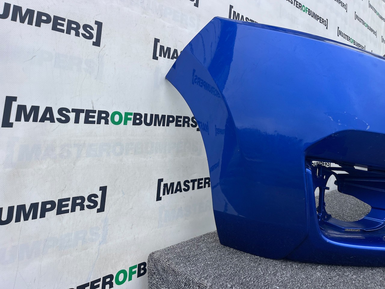 Honda Jazz Ex V-tec Mk3 Hatchback 2015-2017 Front Bumper 4 Pdc Genuine [g602]