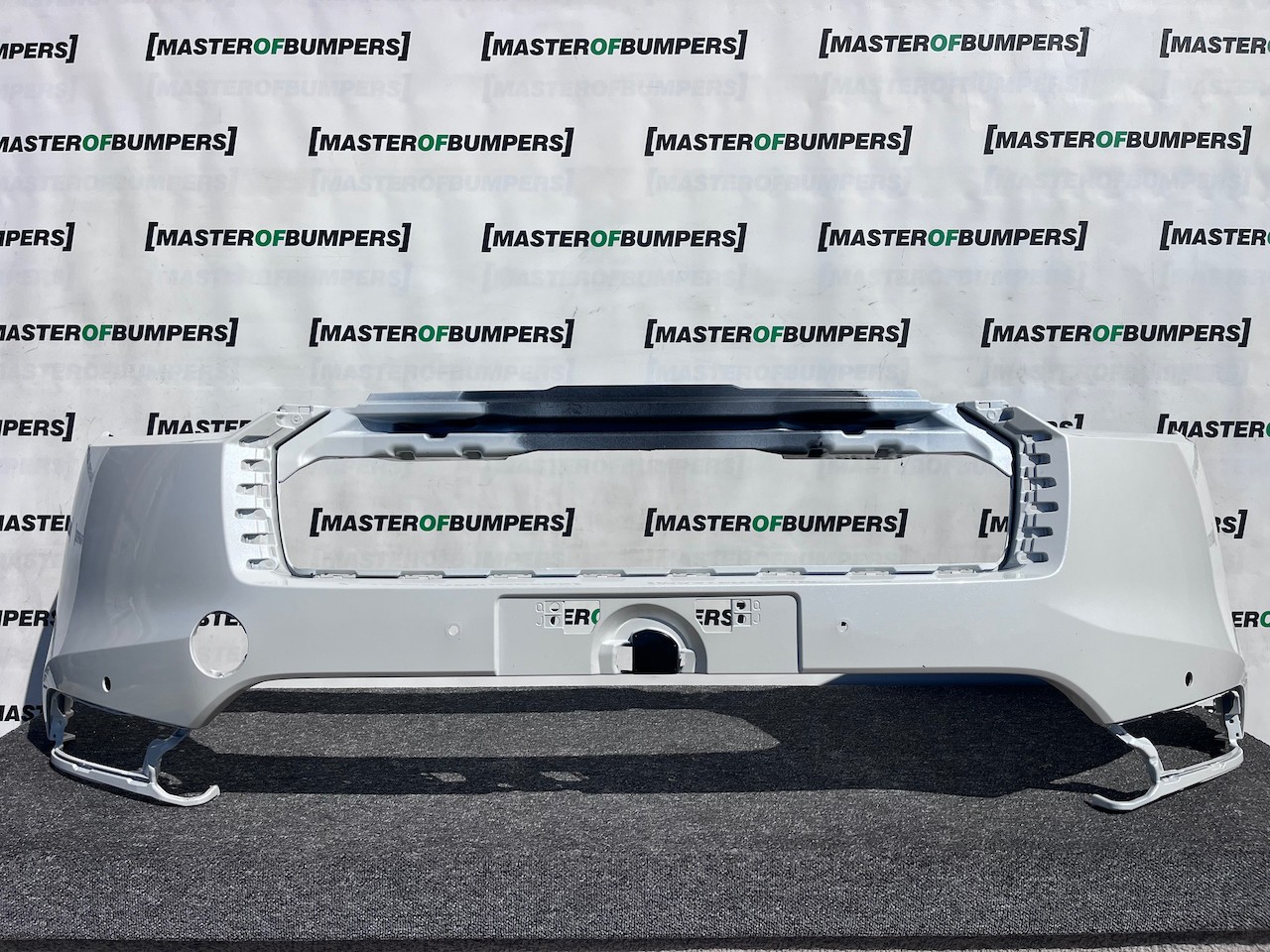 Honda Hr-v Hrv Hybrid Elegance 2021 - 2025 Front Bumper 4 Pdc Genuine [g614]