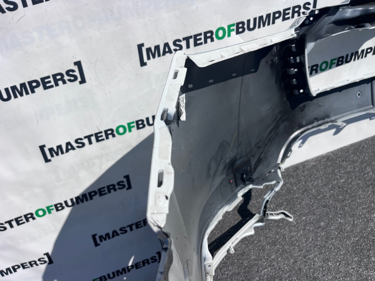 Honda Hr-v Hrv Hybrid Elegance 2021 - 2025 Front Bumper 4 Pdc Genuine [g614]