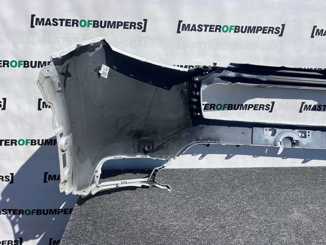 Honda Hr-v Hrv Hybrid Elegance 2021 - 2025 Front Bumper 4 Pdc Genuine [g614]