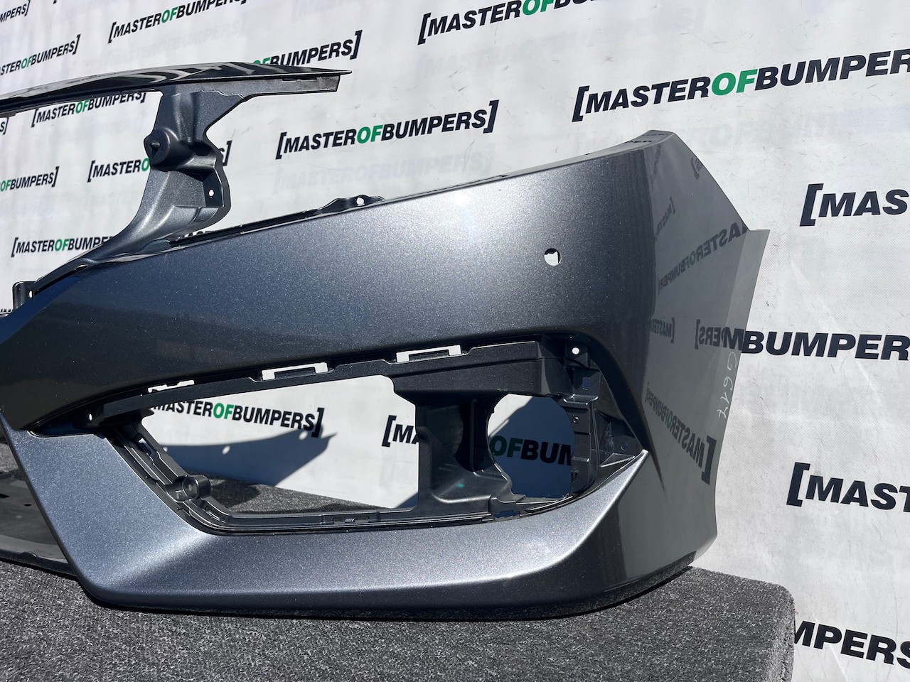 Honda Civic Turbo Ex Fk8 Saloon 2017-2020 Front Bumper 4 Pdc Genuine [g617]