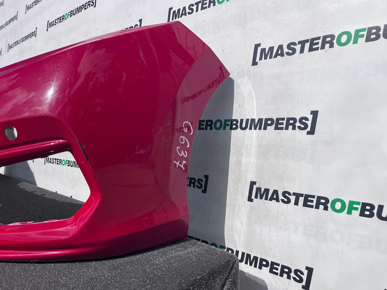 Honda Jazz Ex V-tec Hatchback Lift 2018-2020 Front Bumper 4 Pdc Genuine [g637]