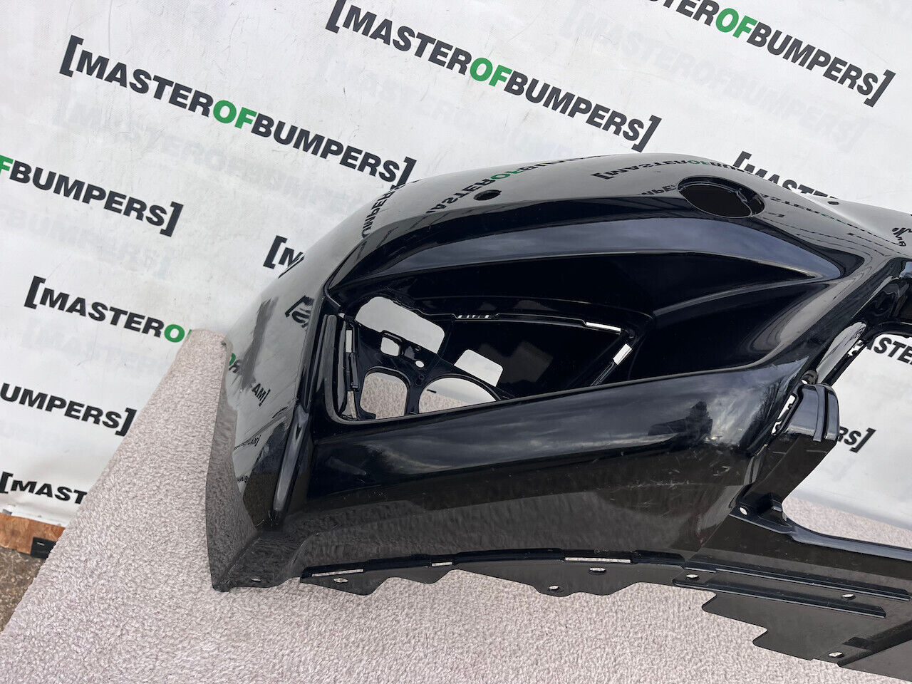 Honda Jazz Mk3 Se V Tec 2015-2017 Front Bumper Black 4 Pdc Genuine [g509]