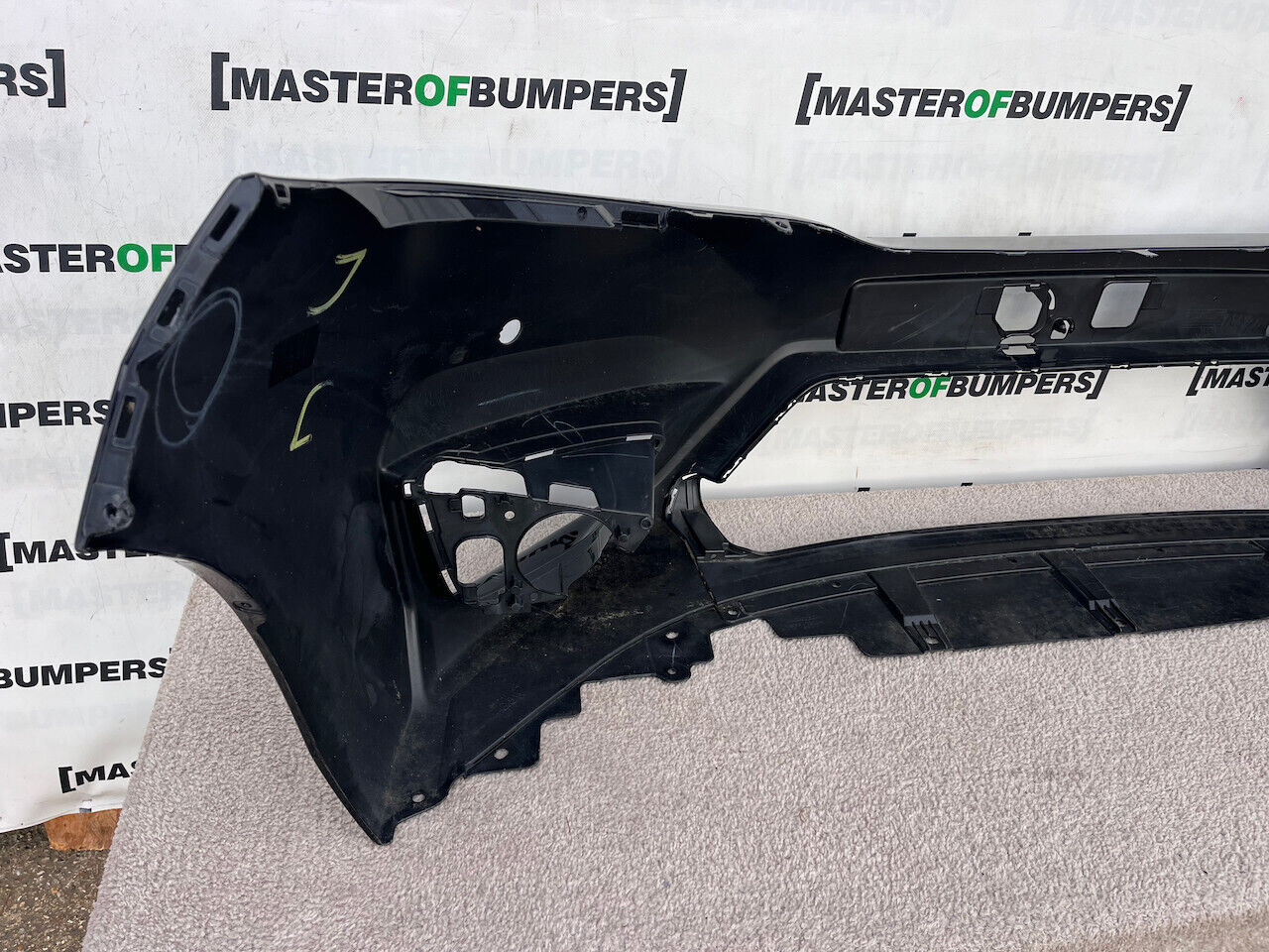 Honda Jazz Mk3 Se V Tec 2015-2017 Front Bumper Black 4 Pdc Genuine [g509]