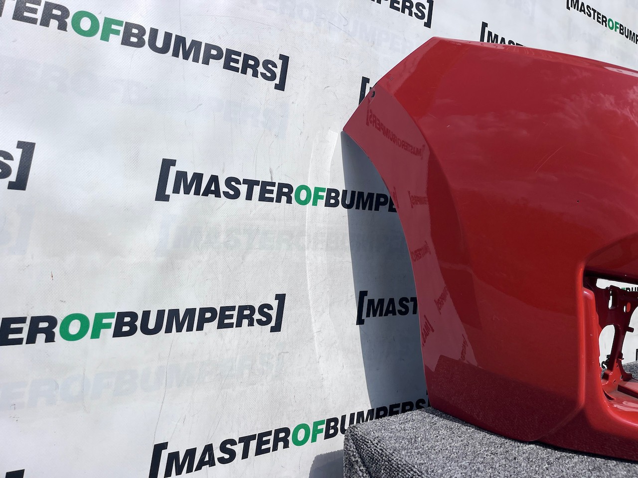 Honda Jazz Mk3 V Tec Hatchback 2015-2018 Front Bumper 4 Pdc Genuine [g499]