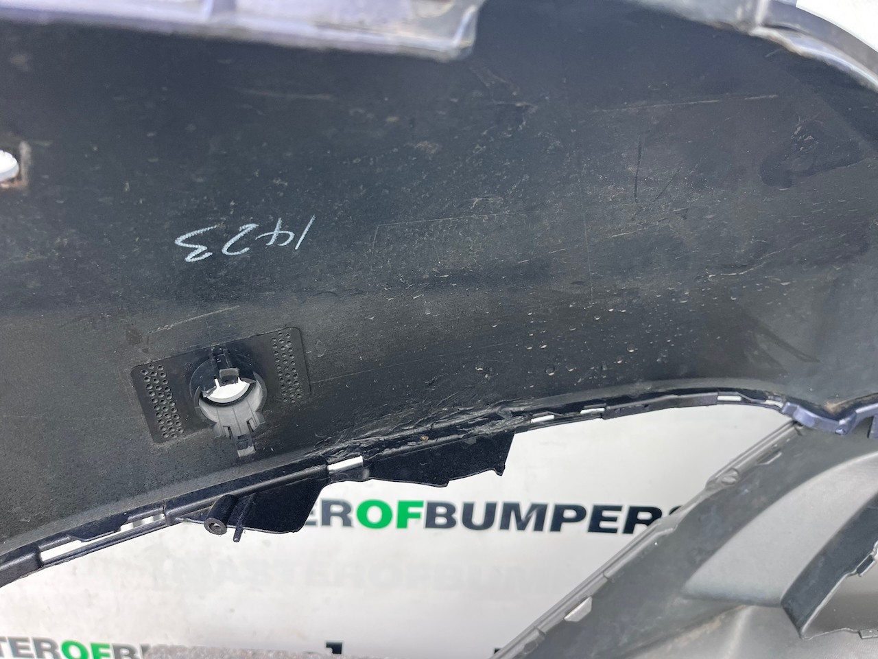 Honda Crv Elegance Mk4 2013-2014 Front Bumper 4 Pdc + Jets Genuine [g579]