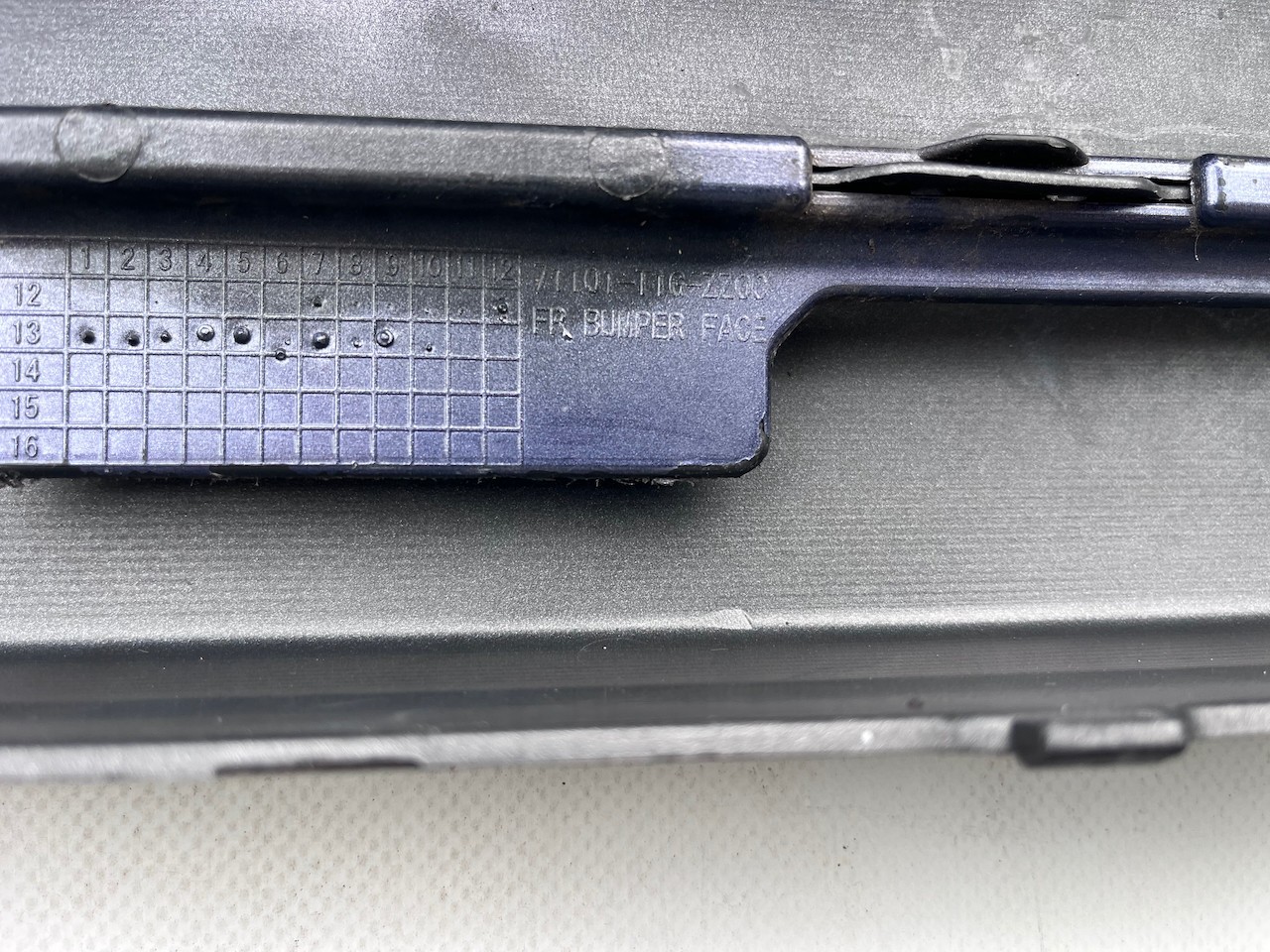 Honda Crv Elegance Mk4 2013-2014 Front Bumper 4 Pdc + Jets Genuine [g579]