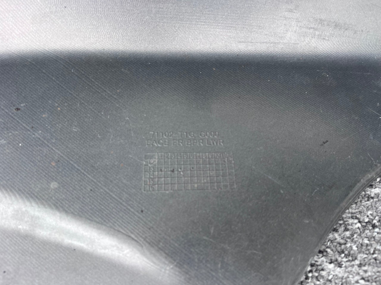 Honda Crv Elegance Mk4 2013-2014 Front Bumper 4 Pdc + Jets Genuine [g579]