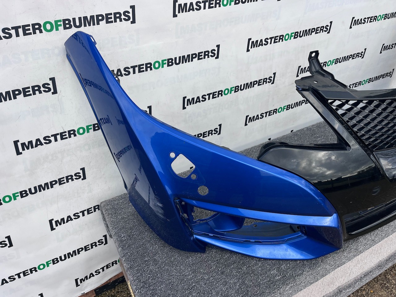 Honda Civic V Tec Sr Hatchback 2015-2017 Front Bumper Pdc +jets Genuine [g590]