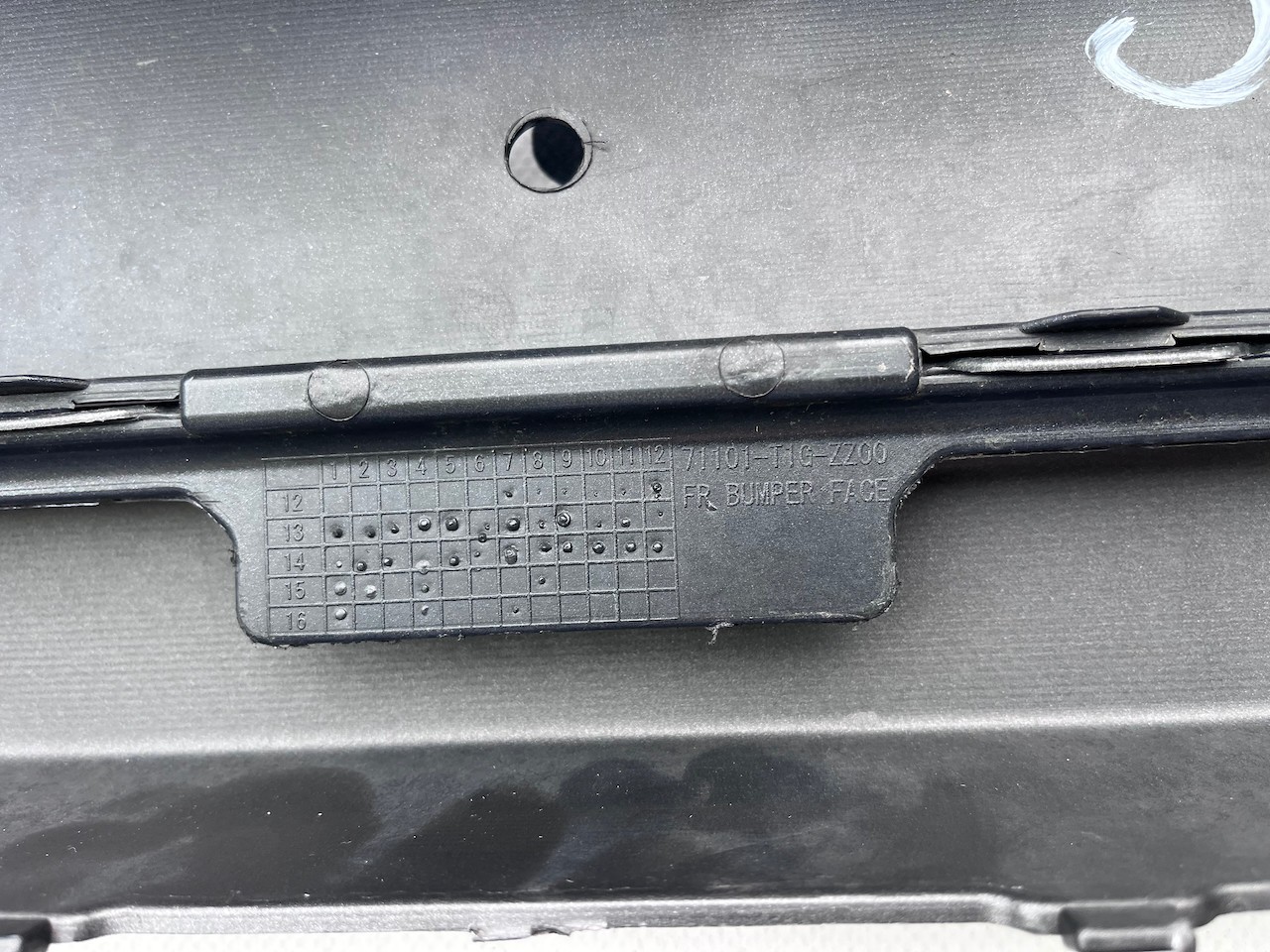 Honda Crv Elegance Mk4 2013-2014 Front Bumper 4 Pdc No Jets Genuine [g572]