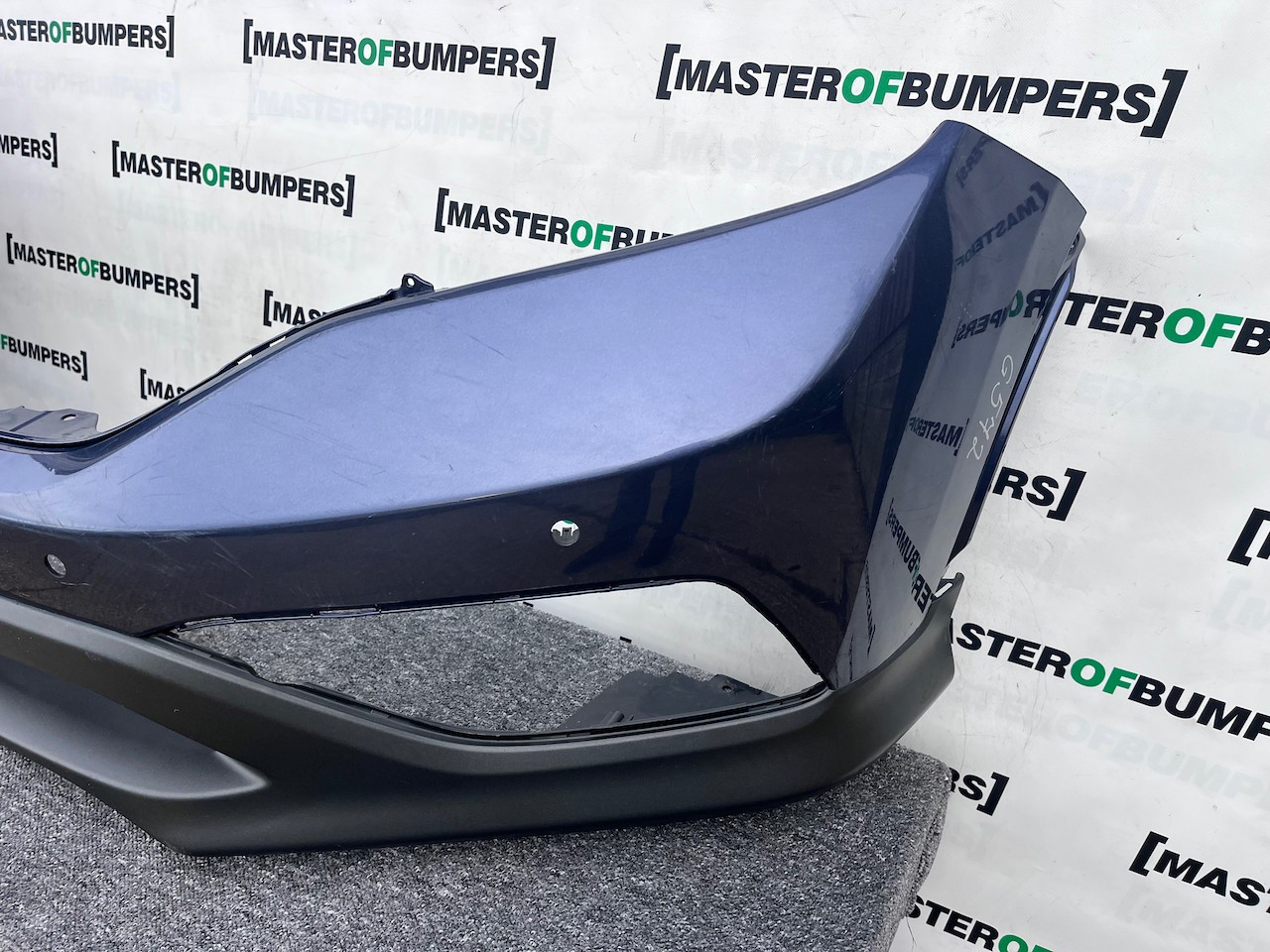Honda Crv Elegance Mk4 2013-2014 Front Bumper 4 Pdc No Jets Genuine [g572]
