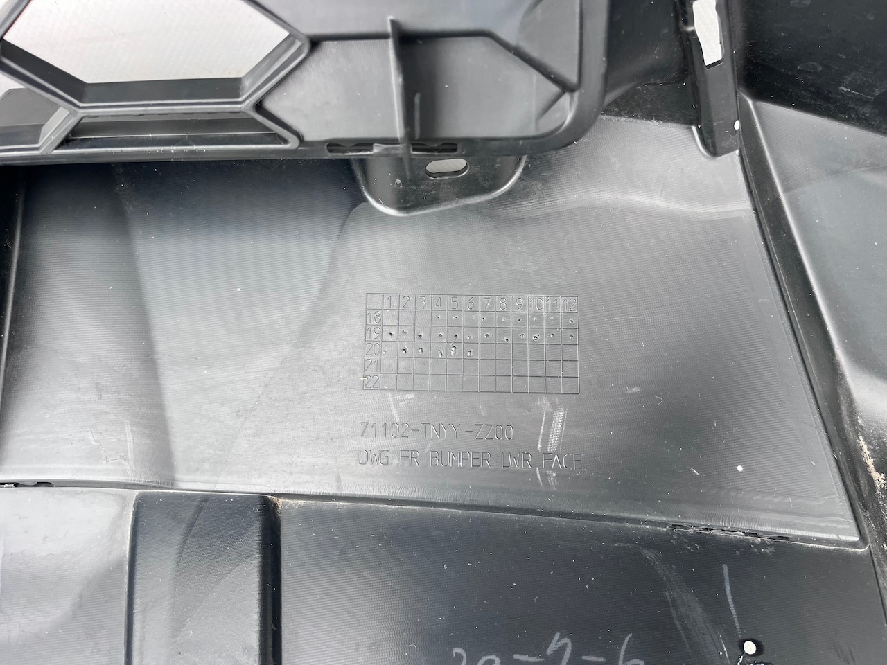 Honda Crv V-tec D-tec Mk5 2019-2022 Front Bumper 4 Pdc No Jets Genuine [g582]