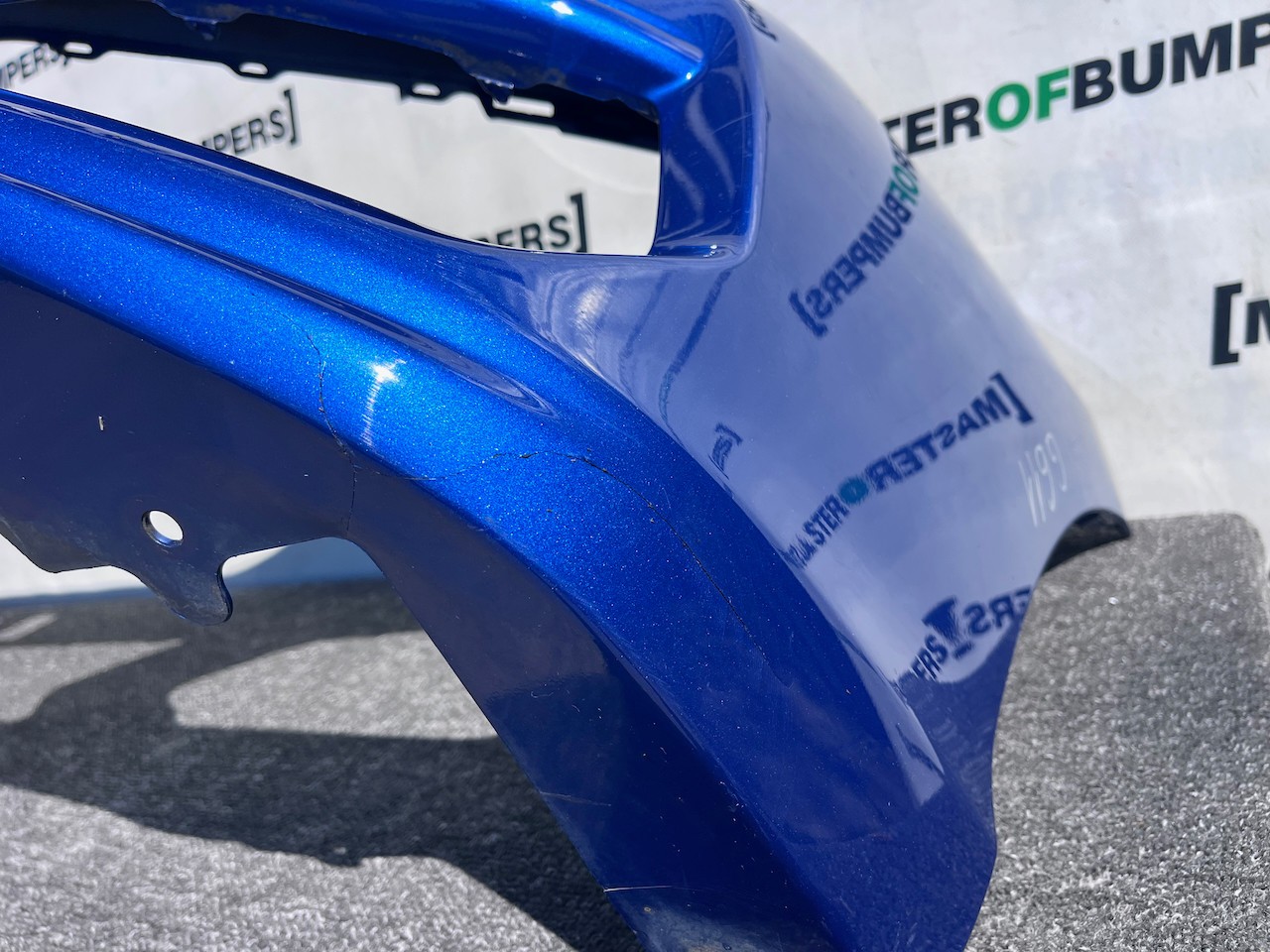 Honda Jazz Ex V-tec Hatchback Lift 2018-2020 Front Bumper 4 Pdc Genuine [g611]